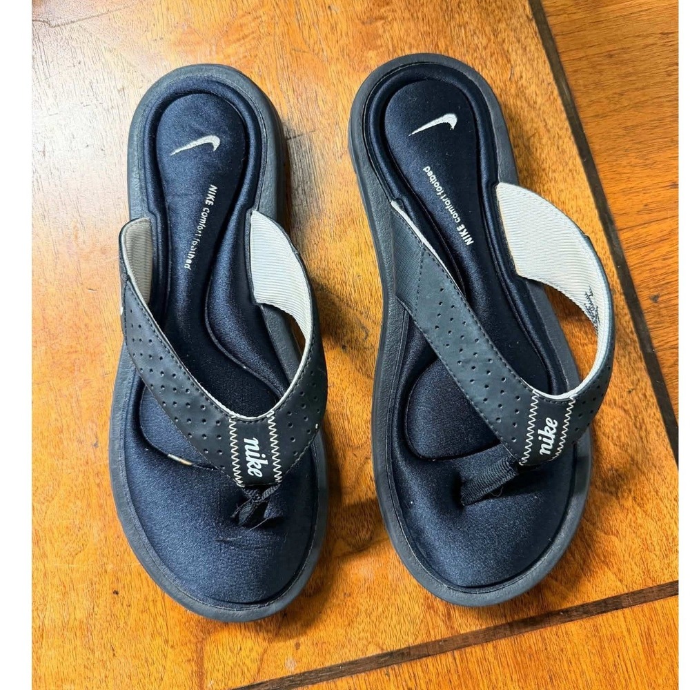 Nike Womens 8 Black Thong Sandals Comfort Footbed Athletic Flip Flops 316277-010